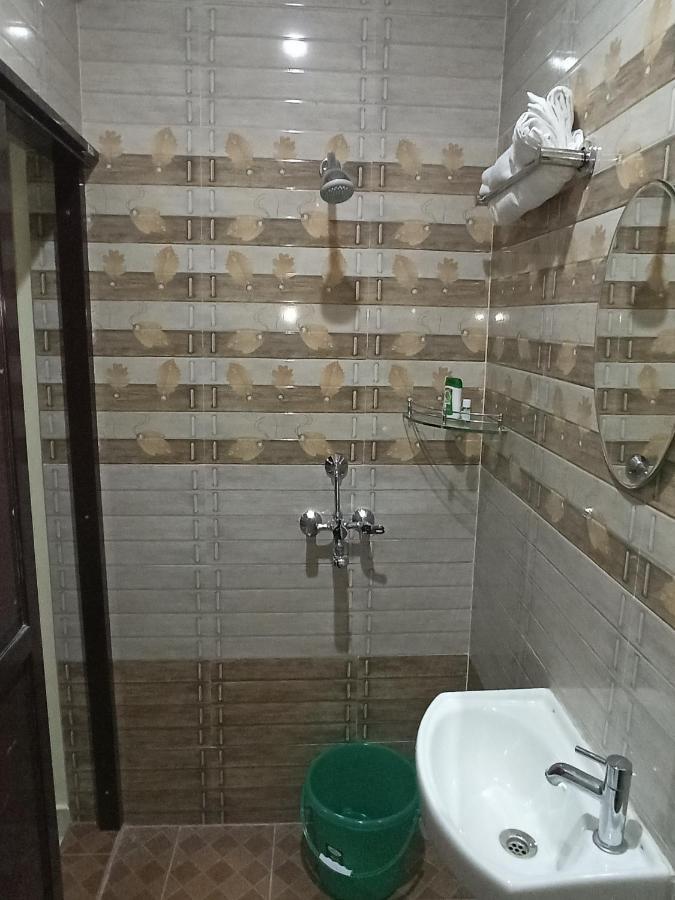 Saraswati Palace Βαρανάσι Εξωτερικό φωτογραφία